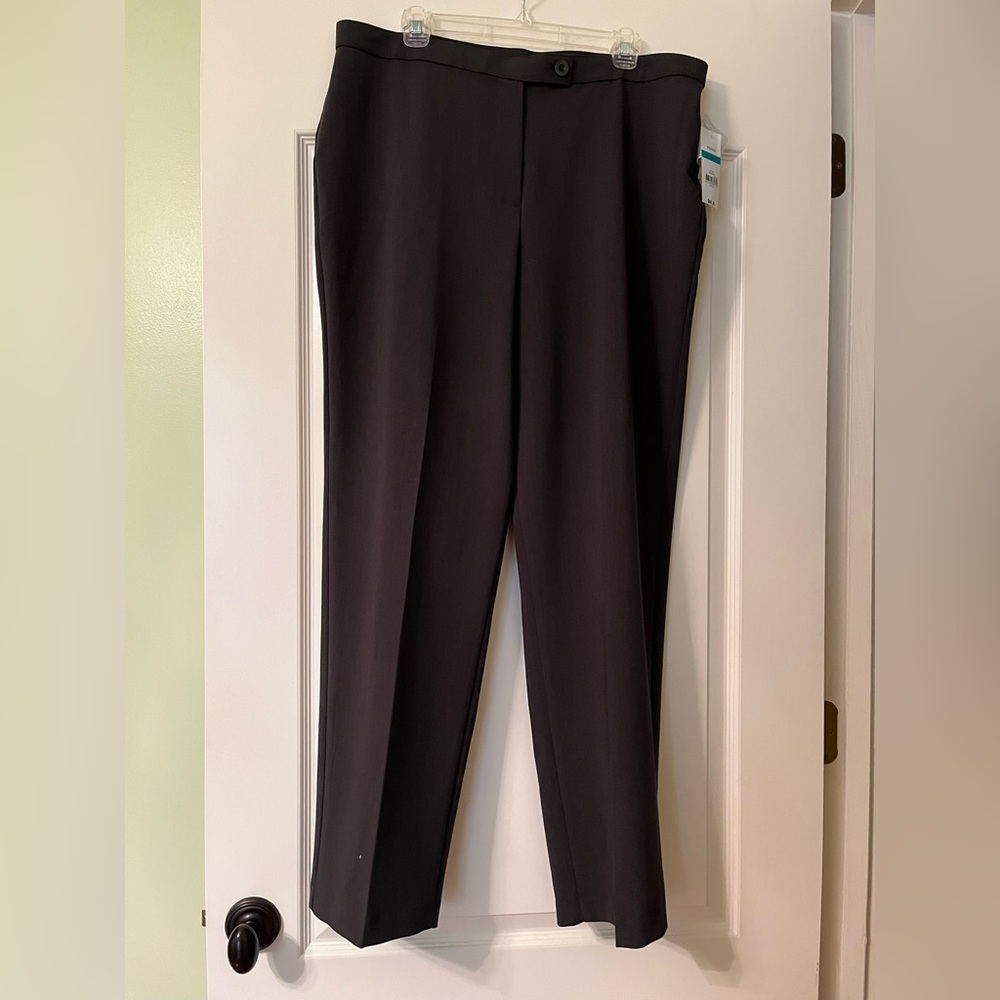 NWT Kim Rogers, straight leg, sits at waist, size 16 average.  Charcoal color.